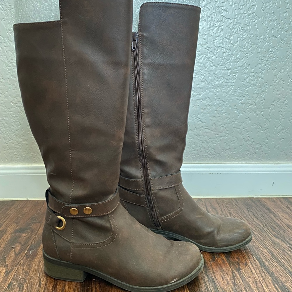 Arizona Brown Block Heel Boots